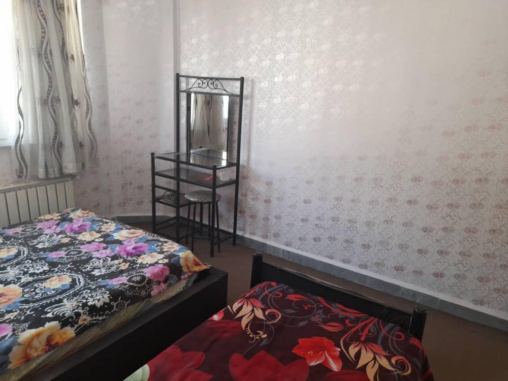 دوخوابه نزدیک دریاچه زریبار فیله قوس