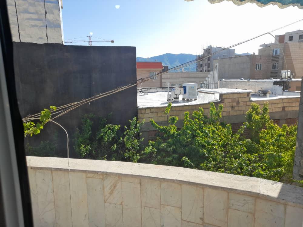 دوخوابه نزدیک دریاچه زریبار فیله قوس