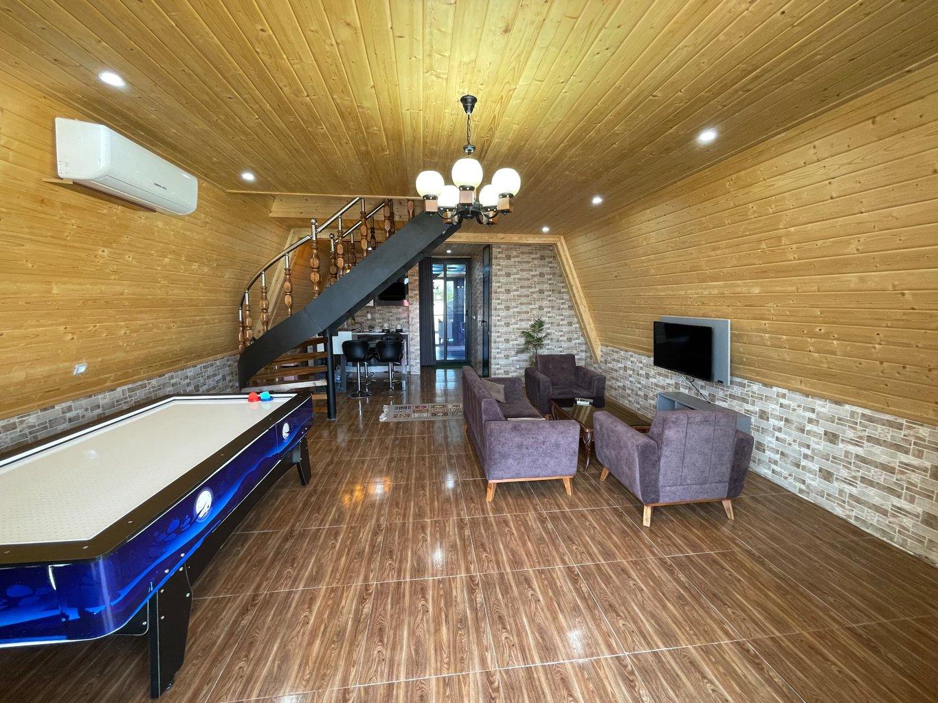 کلبه دوخوابه استخردار آبگرم ژولیِت