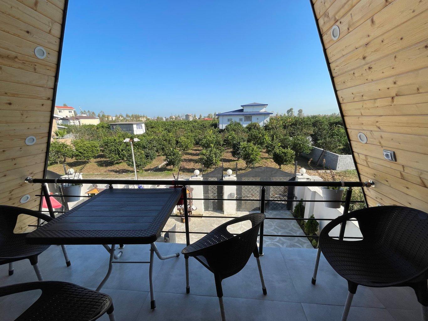 کلبه دوخوابه استخردار آبگرم رومئو