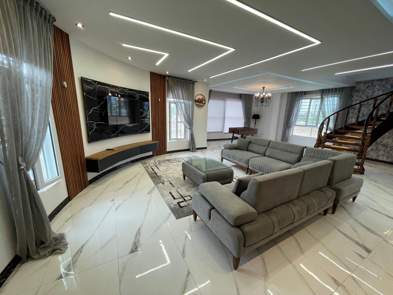 ویلا سه خوابه استخردار جنگلی یانا