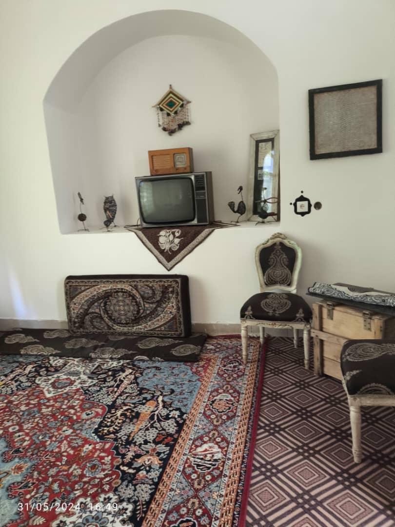 اقامتگاه بوم گردی آقای نقاش راین