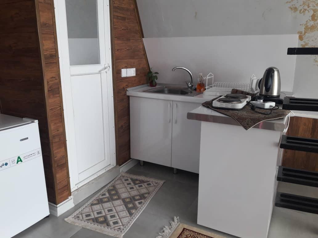 کلبه سوئیسی کوهستان 1 روستای بیاره