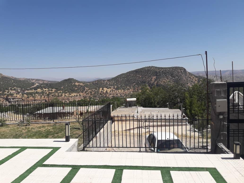 کلبه سوئیسی کوهستان 1 روستای بیاره