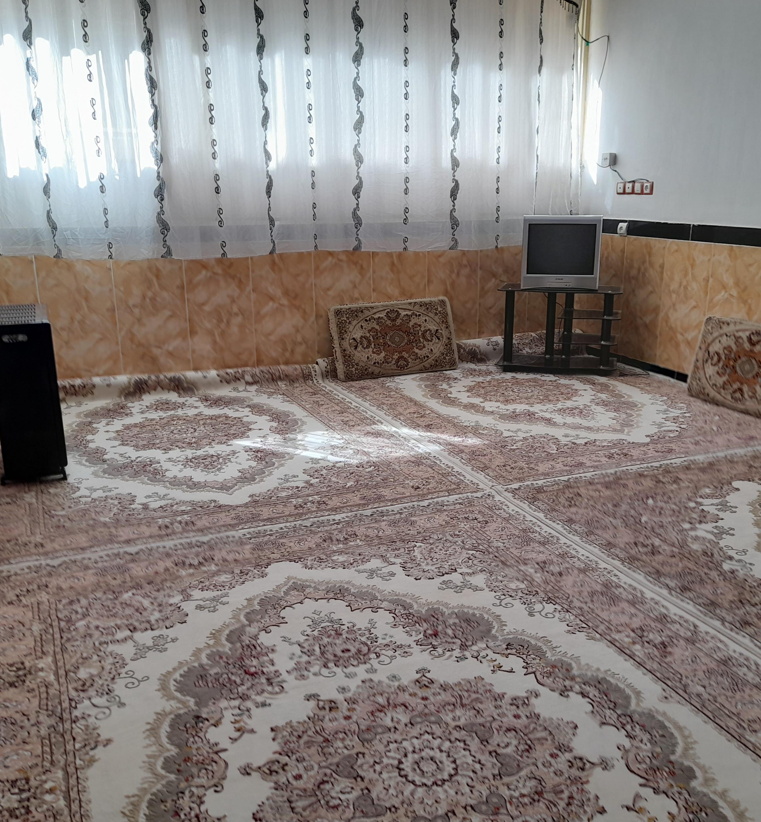 سوئیت نوساز نزدیک دریاچه زریبار