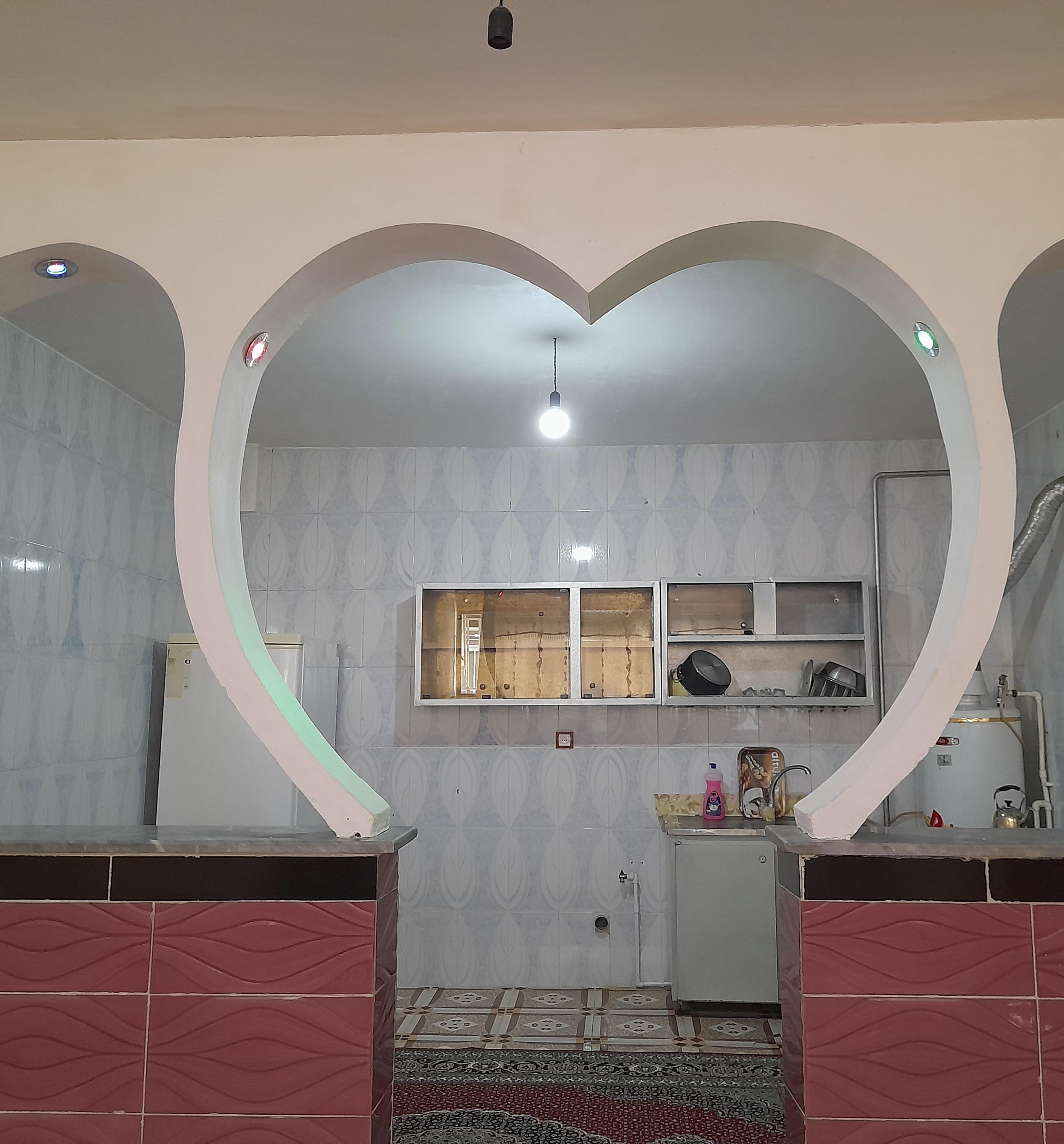 سوئیت نوساز نزدیک دریاچه زریبار