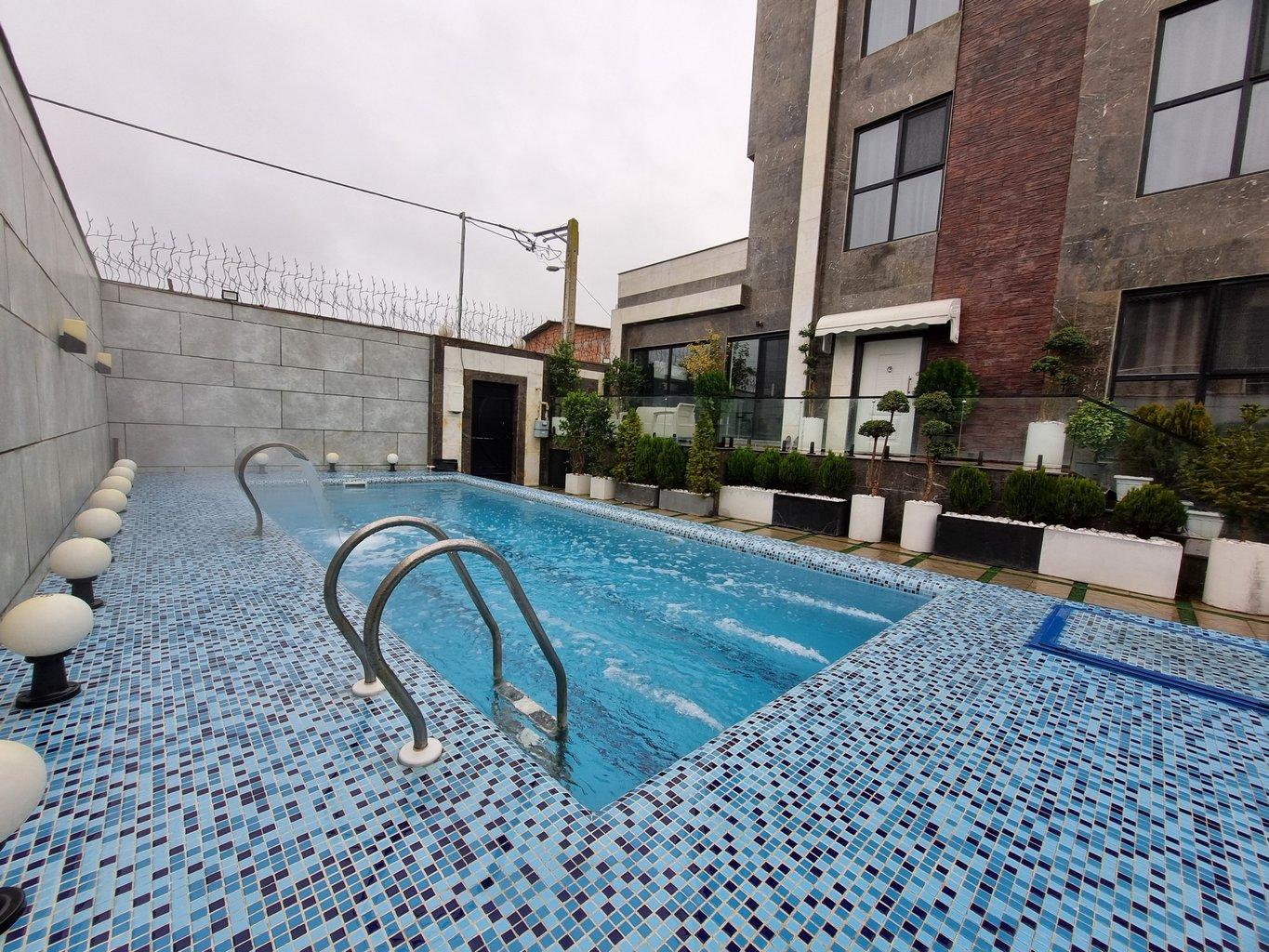 ویلای تریپلکس سیترین با استخر روباز و سرپوشیده