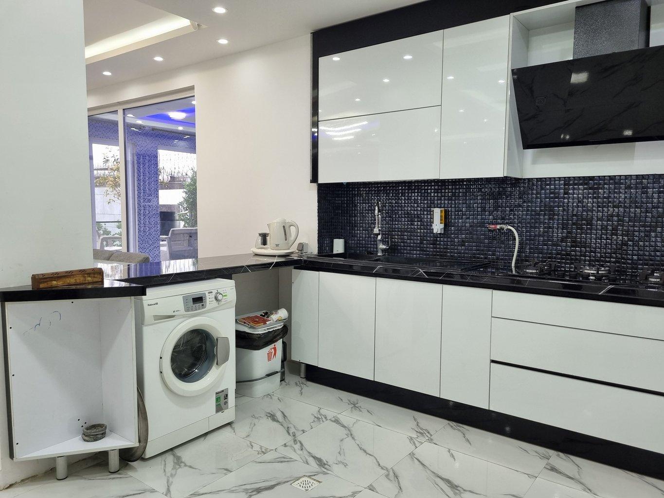 ویلای تریپلکس سیترین با استخر روباز و سرپوشیده