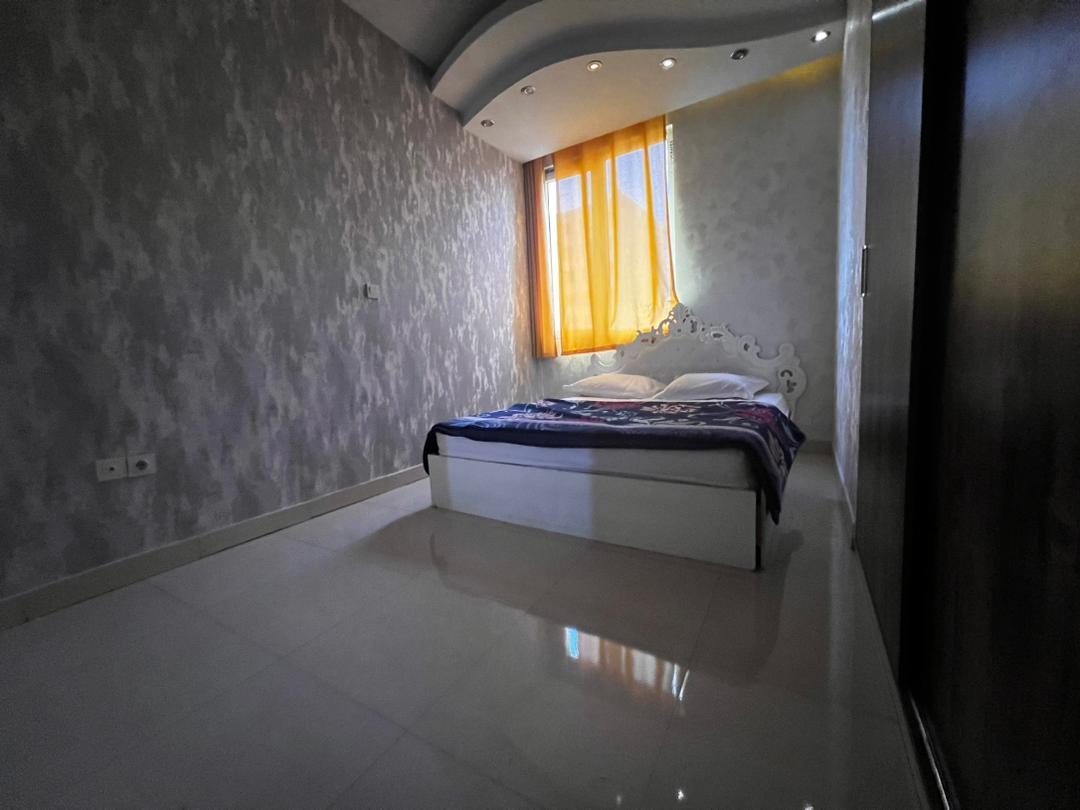 آپارتمان مبله دو خواب ۹۰ متری در مرکز تهران