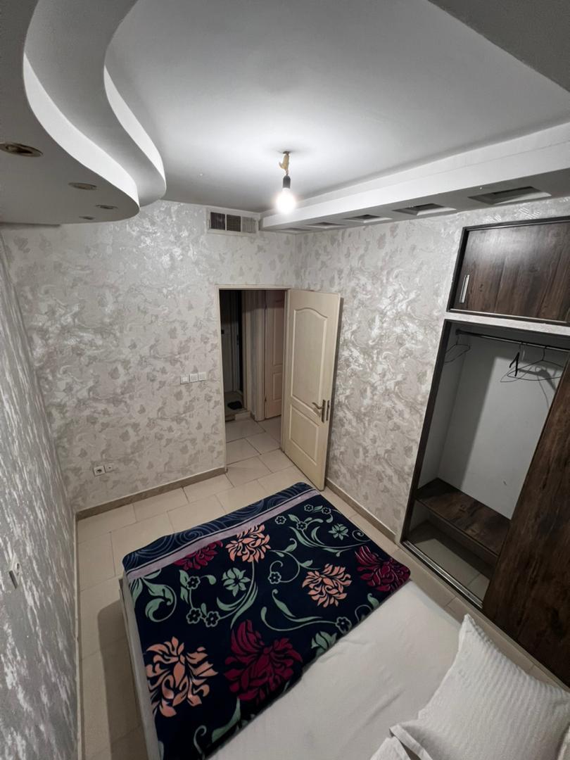 آپارتمان مبله دو خواب ۹۰ متری در مرکز تهران