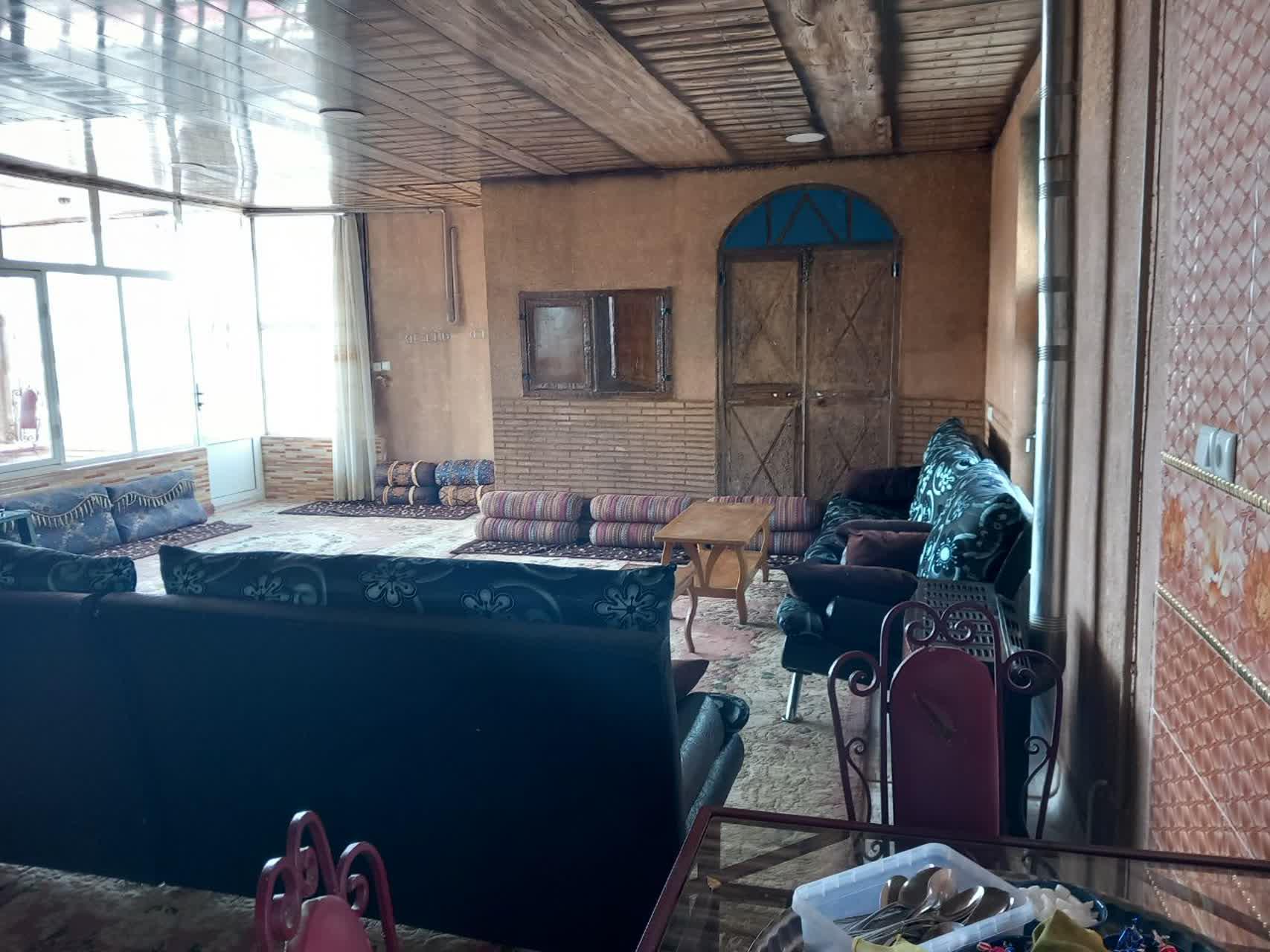 اقامتگاه سنتی موحدی در فریدون شهر