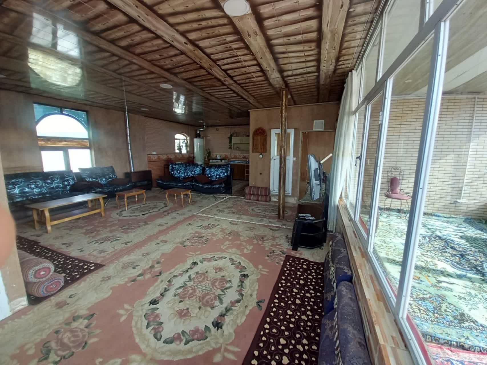 اقامتگاه سنتی موحدی در فریدون شهر