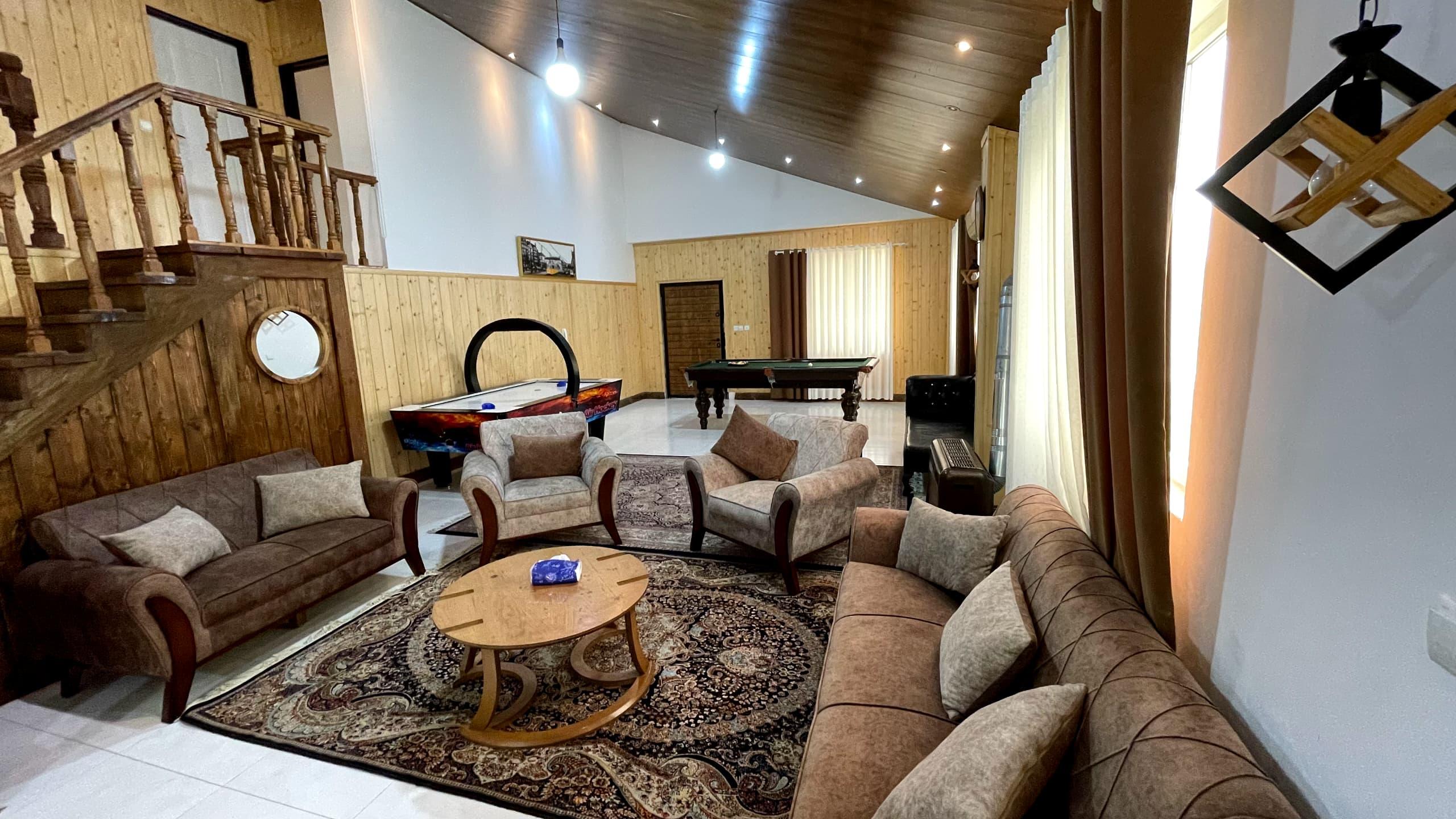 دوخواب استخرسرپوشیده جنگلی مِتکا