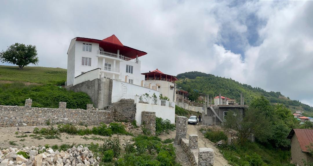 ویلای کوهستانی با چشم اندازی محشر
