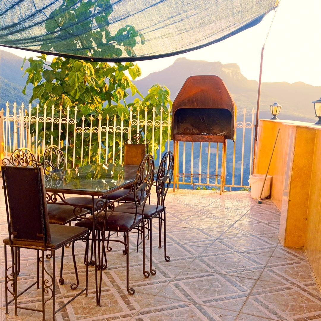 ویلای کوهستانی با چشم اندازی محشر