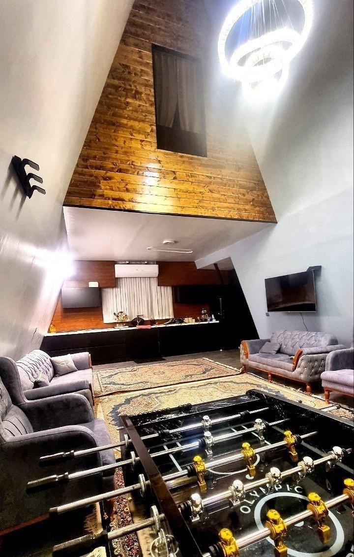 کلبه سوئیسی با جکوزی در خرم آباد