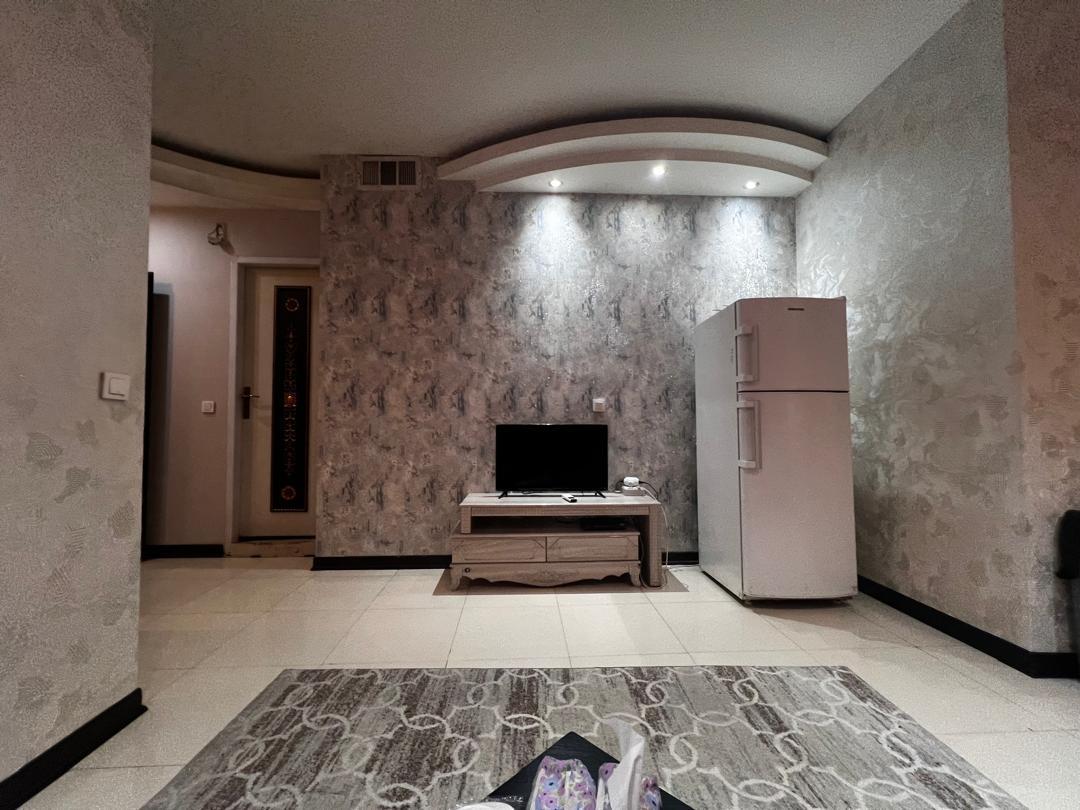 اجاره آپارتمان یکخوابه ۴۲ متری در انقلاب