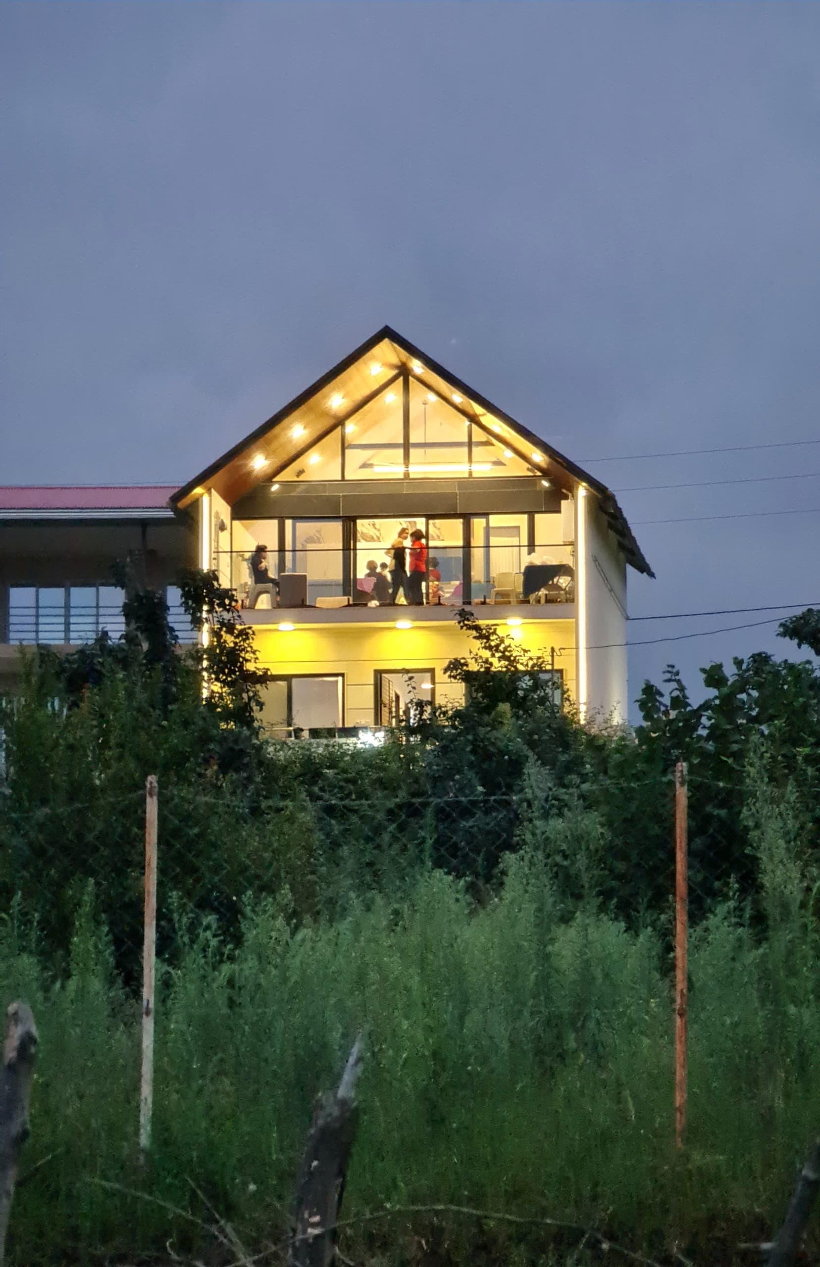 ویلای جنگلی نوساز جکوزی دار شارن