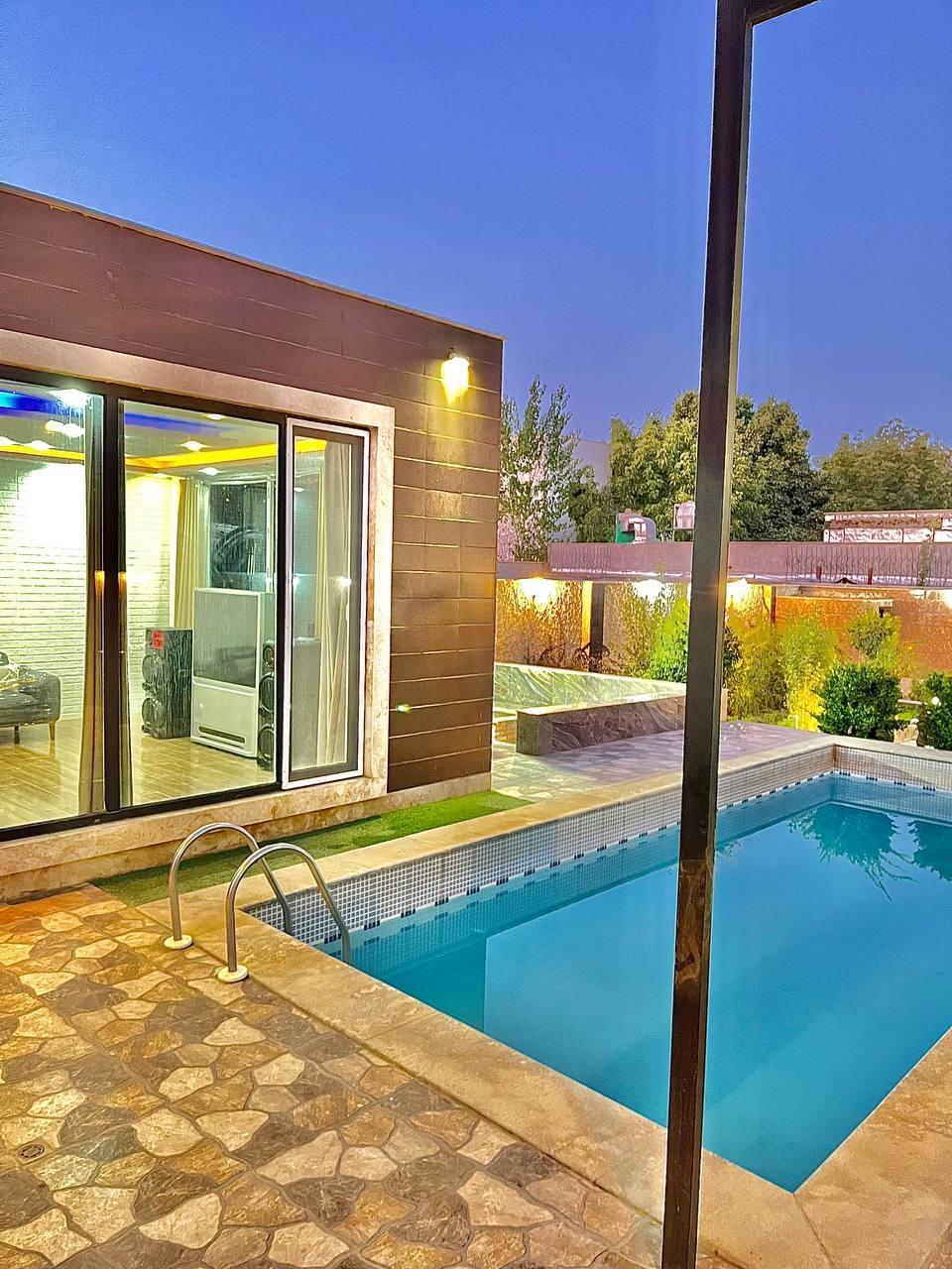 ویلای مدرن شیک با استخر آب گرم فعال