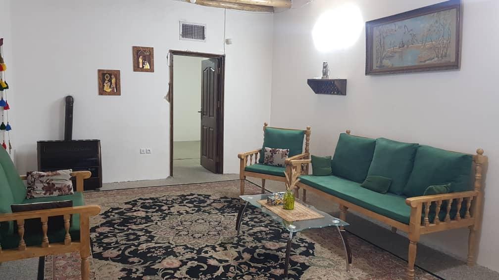 اقامتگاه سنتی شهربانو ؛ واحد اقاقیا