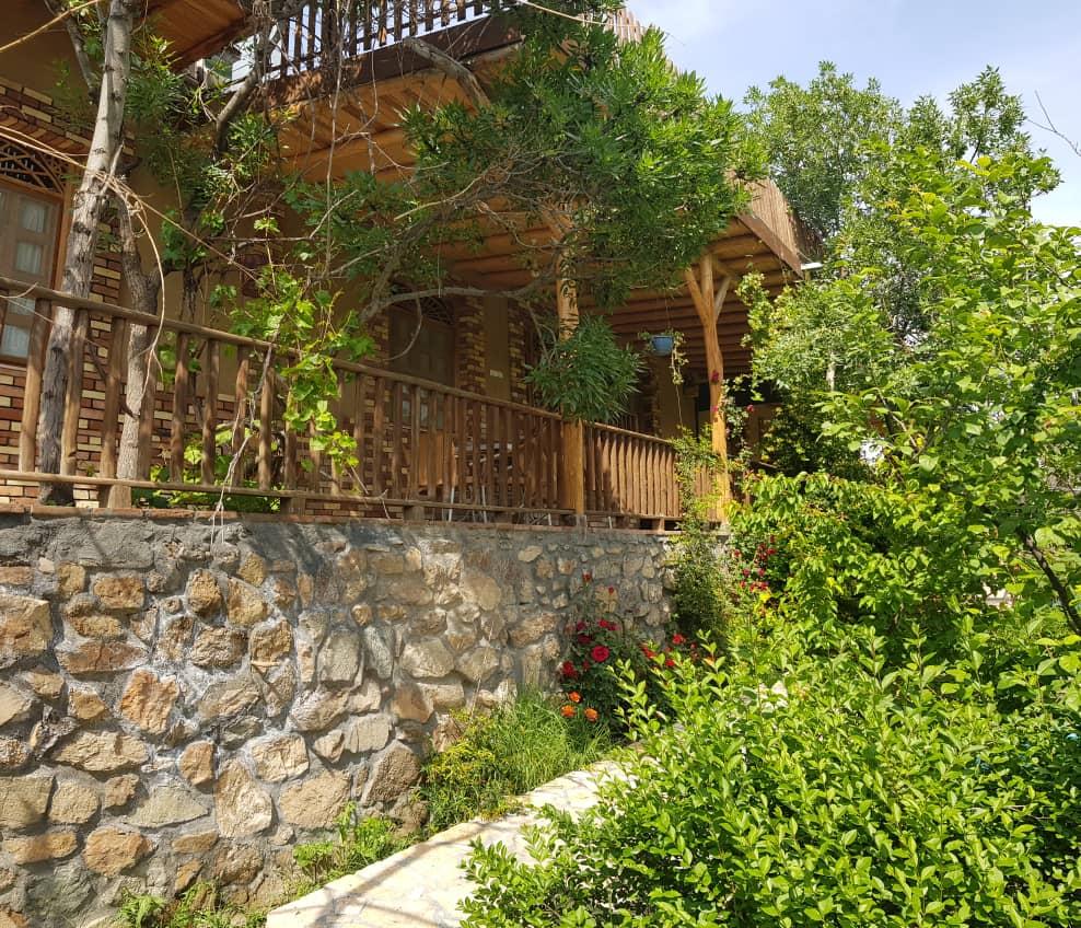 اقامتگاه سنتی شهربانو ؛ واحد اقاقیا