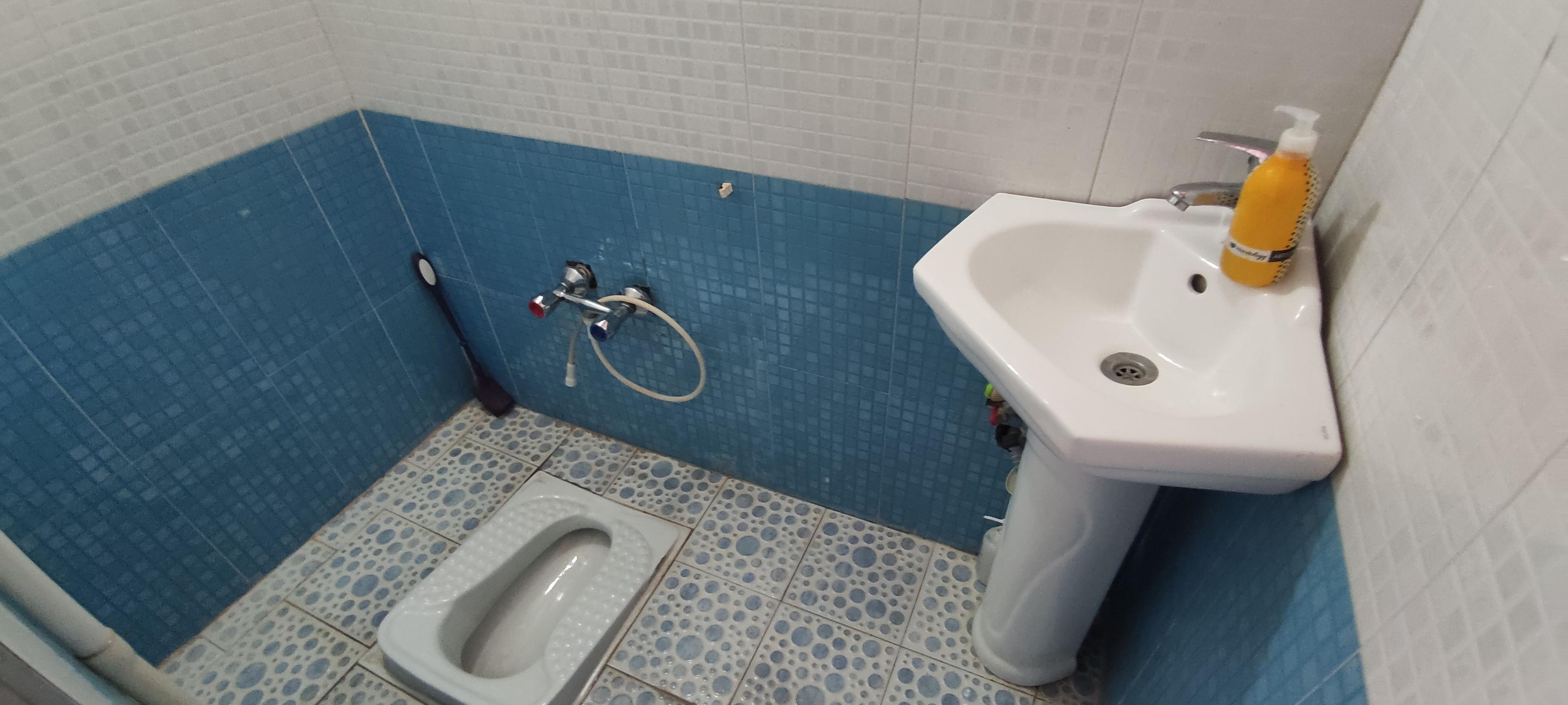 اتاق 4 نفره اقامتگاه بومگردی آب و آتش