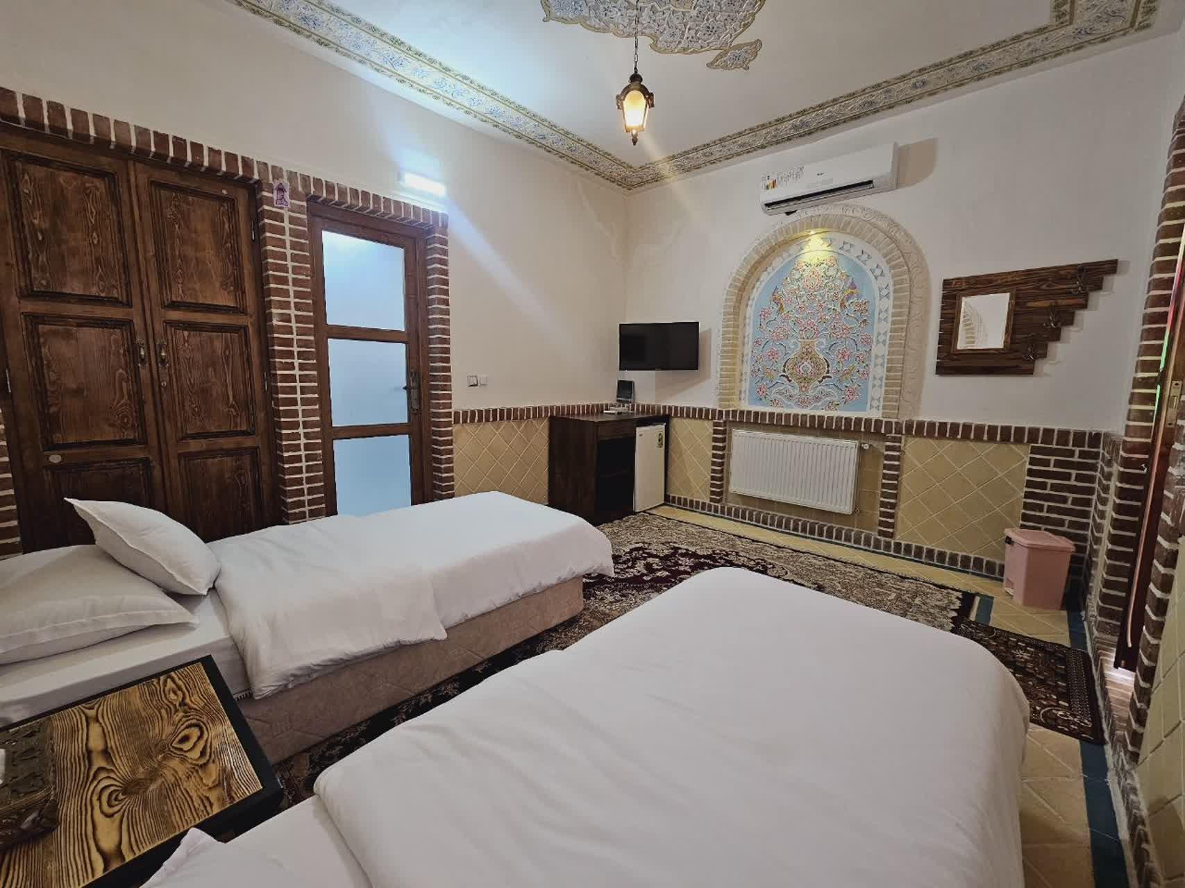 اجاره اقامتگاه بوم گردی دیاوا در نطنز