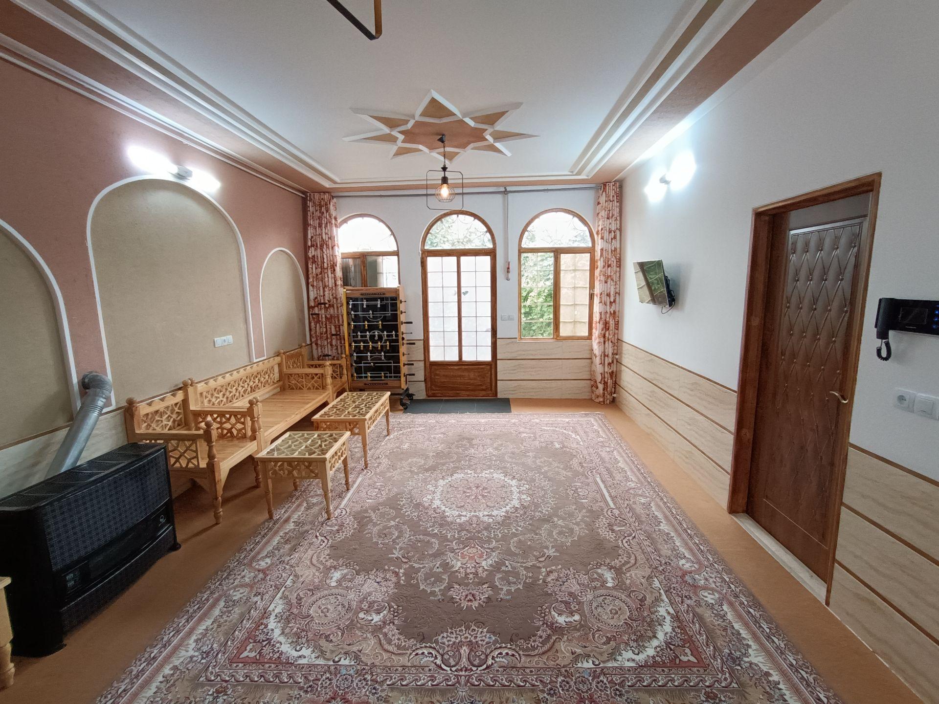 ویلا دربست با فوتبال دستی فین کاشان