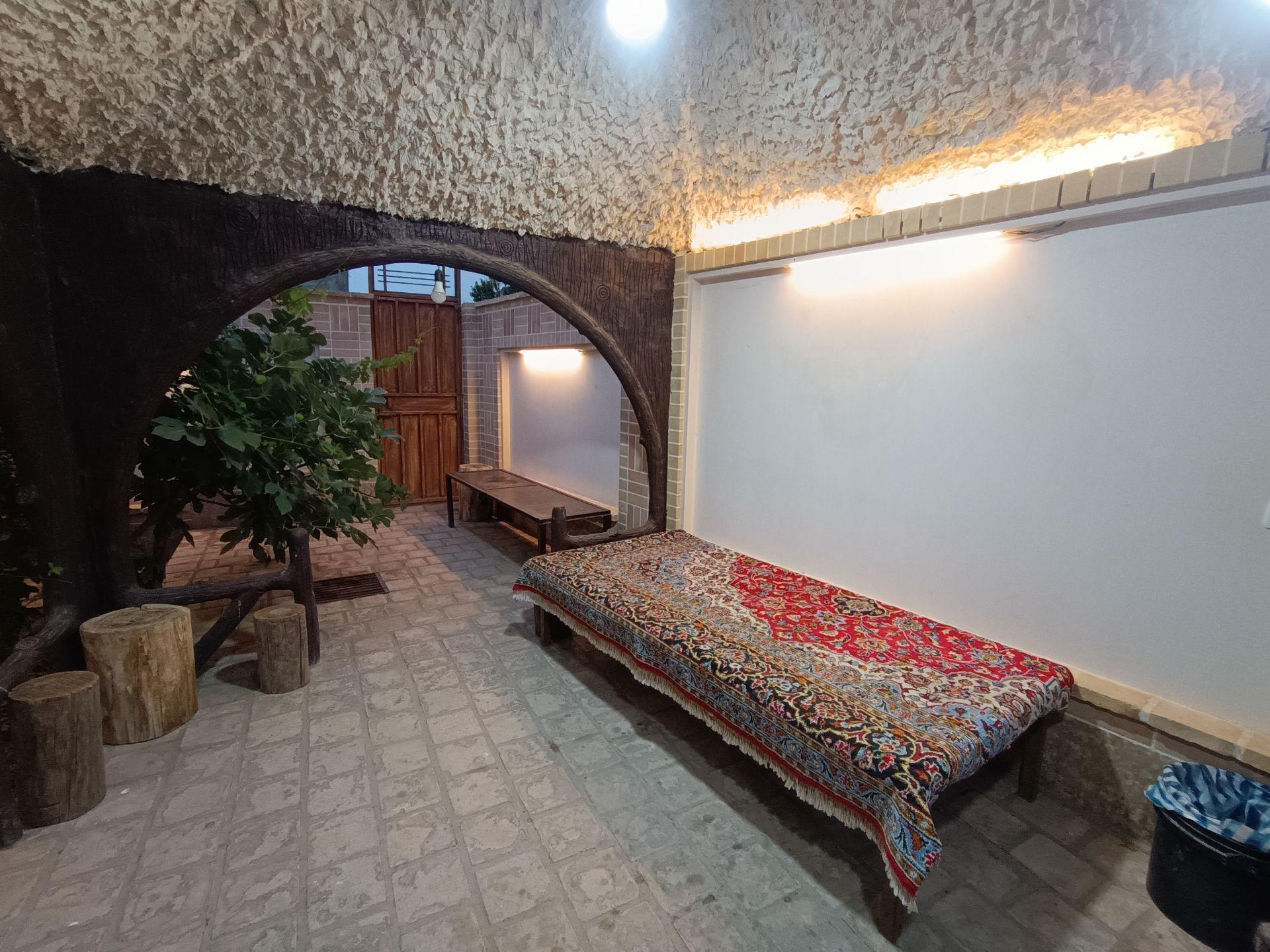 ویلا دربست با فوتبال دستی فین کاشان