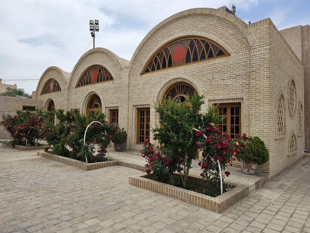 اقامتگاه سنتی عمارت حاکم در ساوه