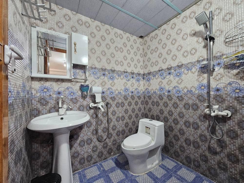 اقامتگاه سنتی عمارت حاکم در ساوه