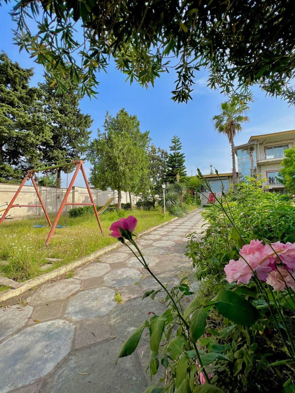 ویلا ساحلی هشت خوابه بوتیک هتل دیپلمات