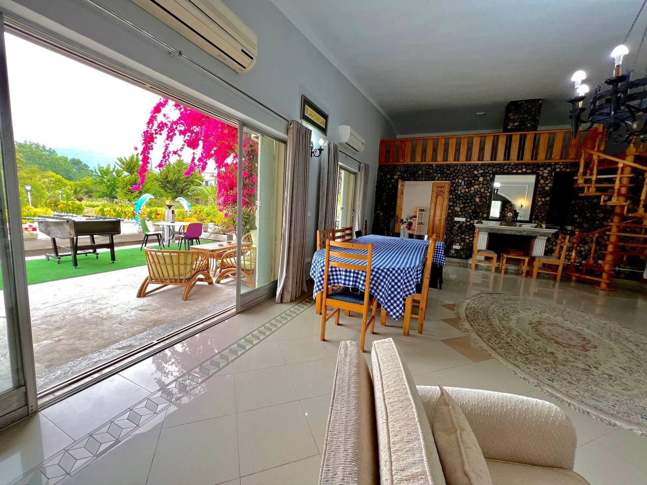 ویلا ساحلی هشت خوابه بوتیک هتل دیپلمات