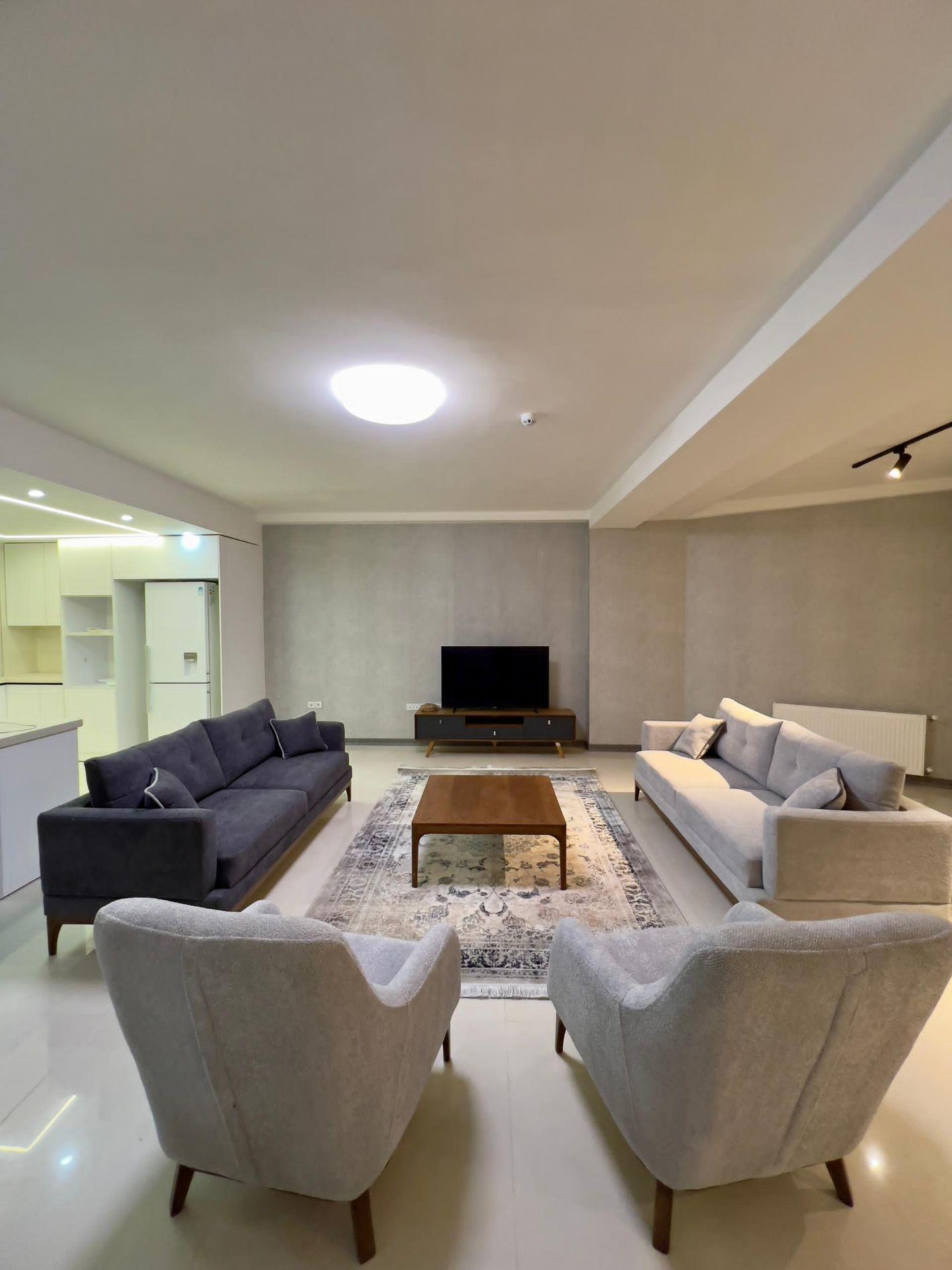 آپارتمان سه خواب شیک در بلوار چمران