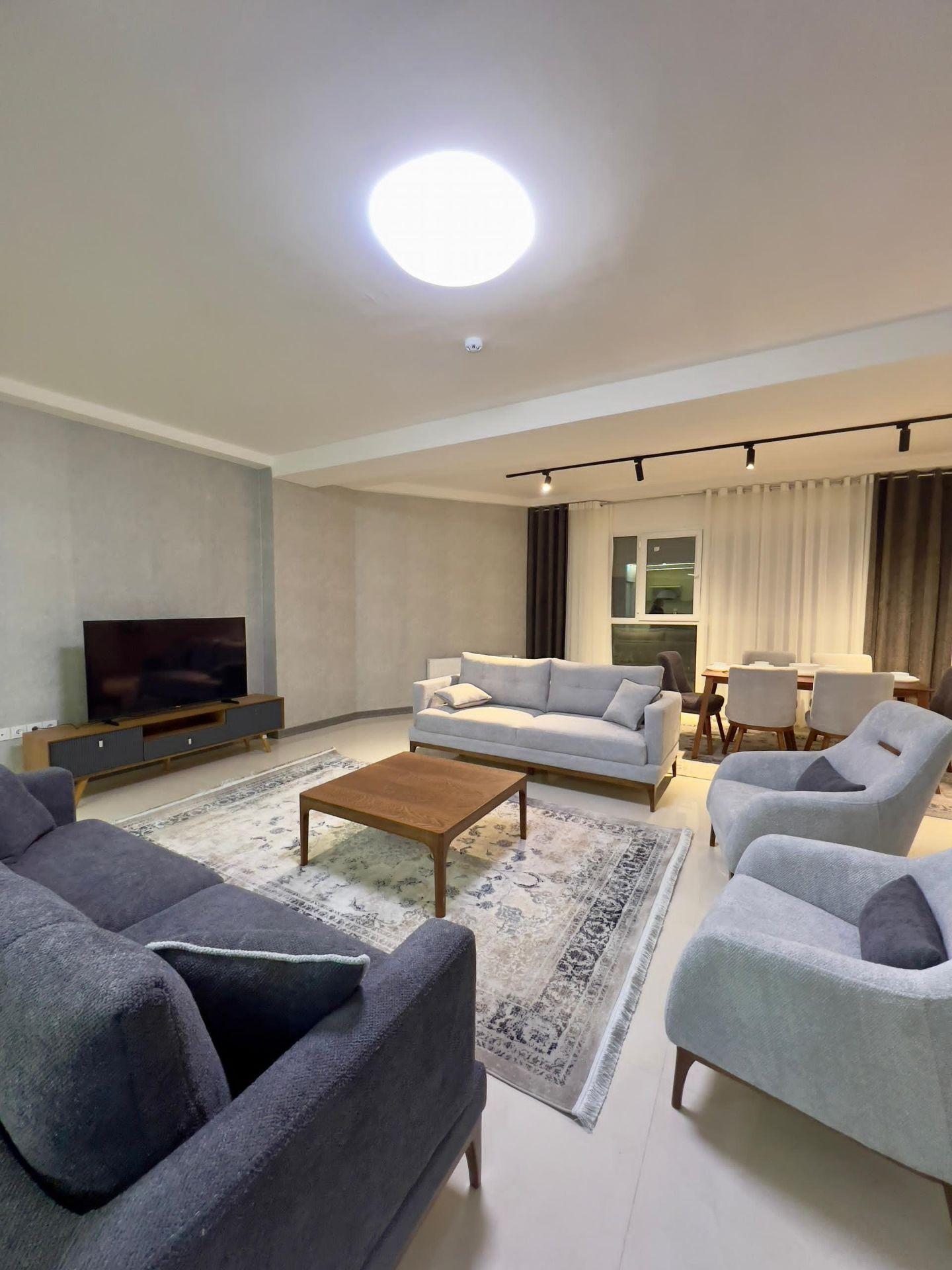 آپارتمان سه خواب شیک در بلوار چمران