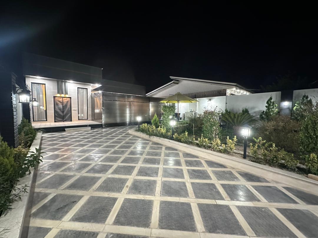 ویلا استخرسرپوشیده با بیلیارد چیل ۲