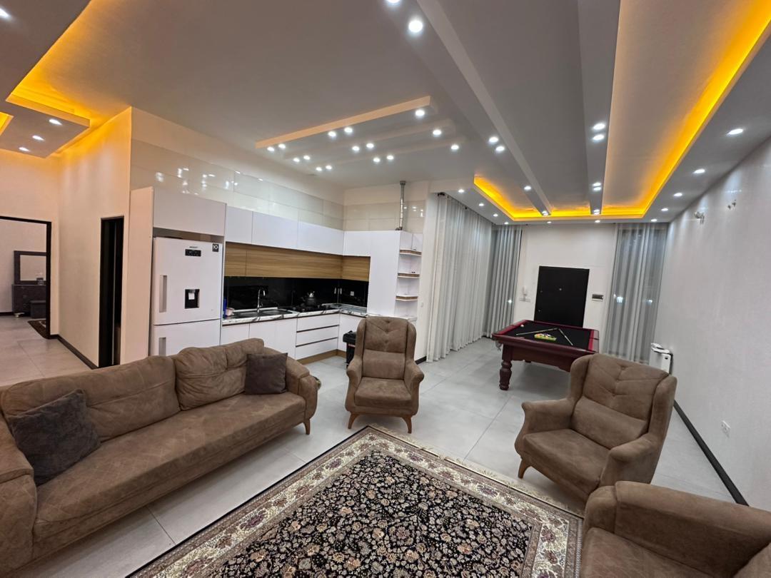 ویلا استخرسرپوشیده با بیلیارد چیل ۲