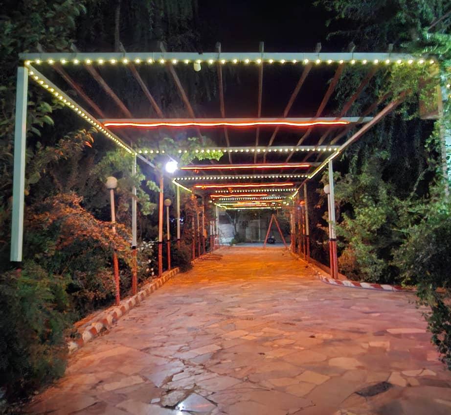 ویلا 2خوابه استخردار آبگرم باغ بهادران