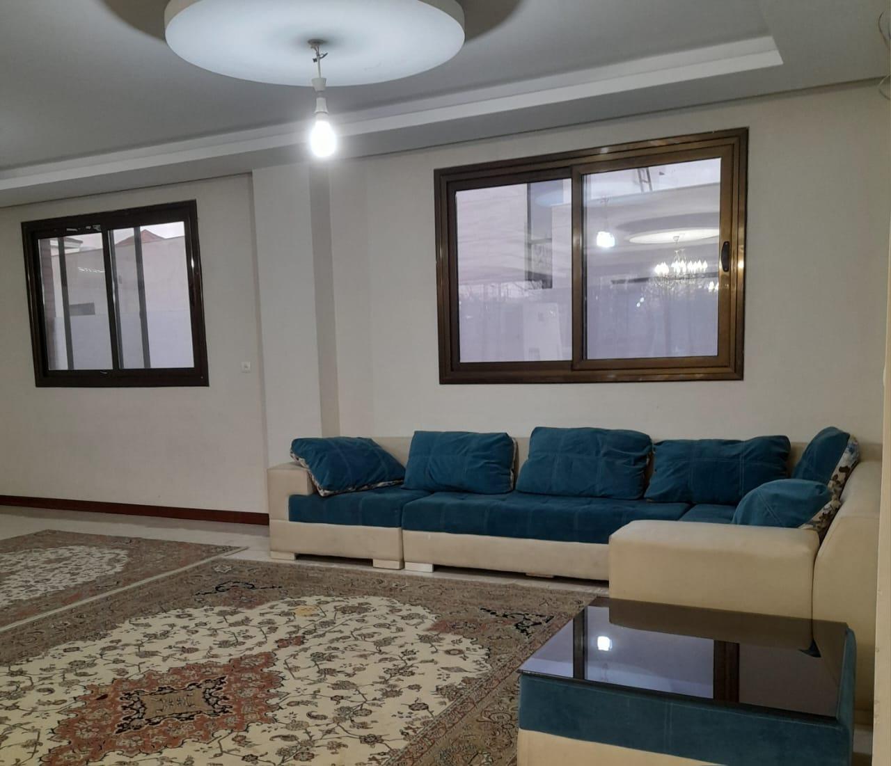 ویلا 2خوابه استخردار آبگرم باغ بهادران