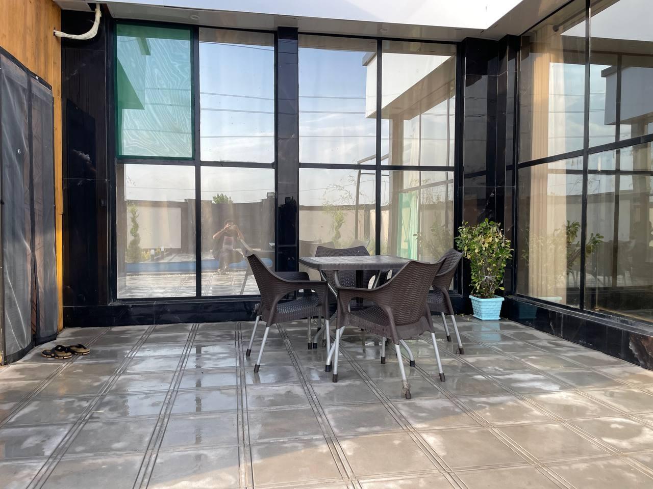 ویلای تک خوابه استخردار در شاهنامه