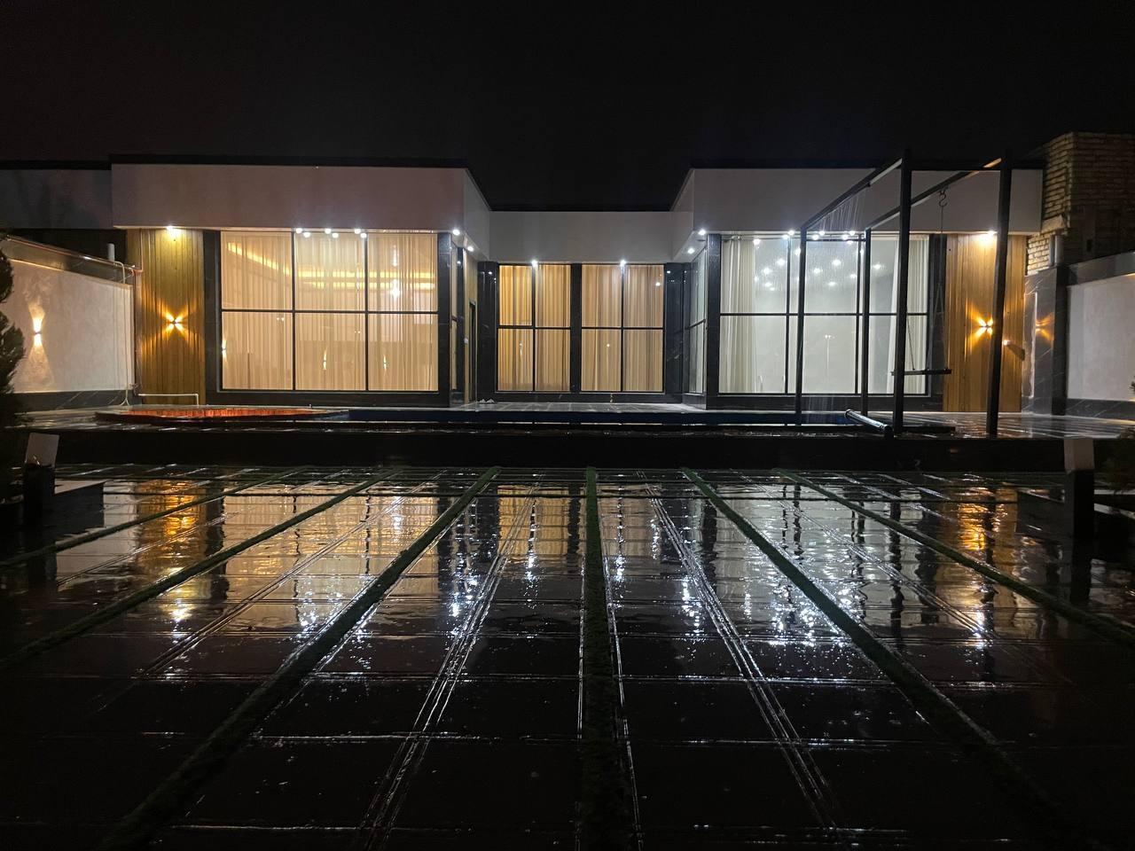 ویلای تک خوابه استخردار در شاهنامه