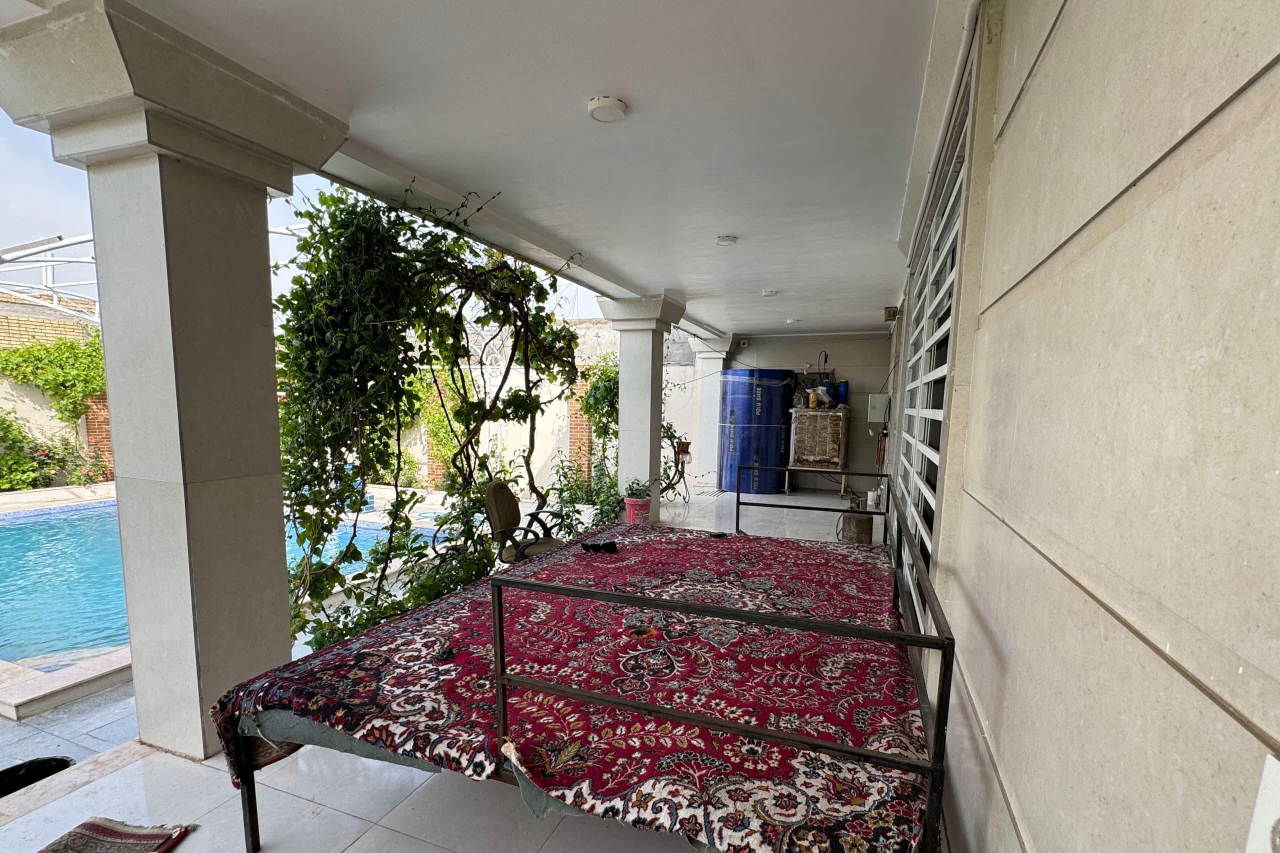 عمارت دو خوابه استخردار ابگرم مهستان