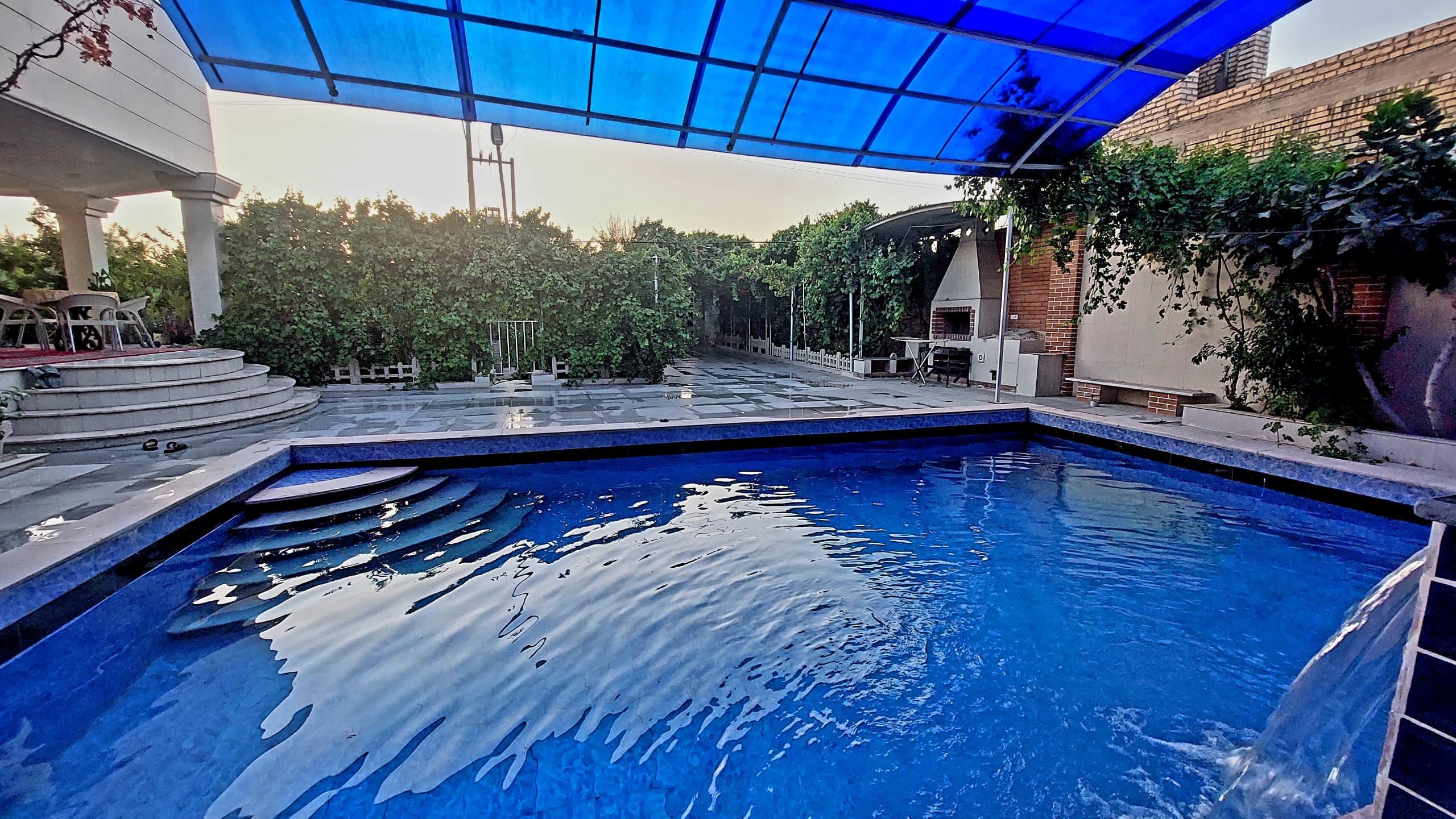 عمارت دو خوابه استخردار ابگرم مهستان