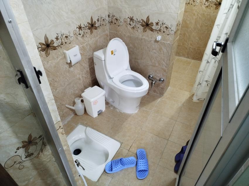 اقامتگاه جنگلی نگارخاتون با ویو کوه و رودخانه