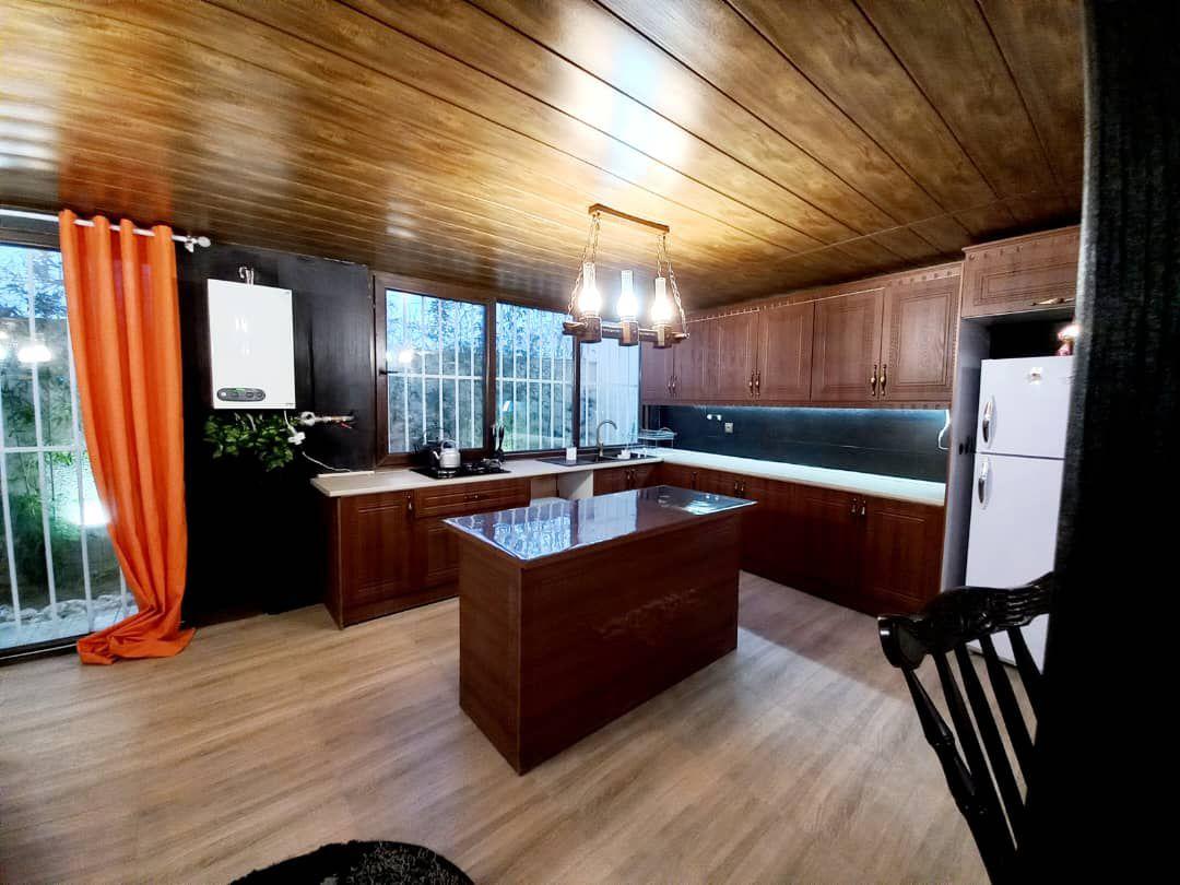 ویلا مارالی ،چوبی دوبلکس استخر سرپوشیده