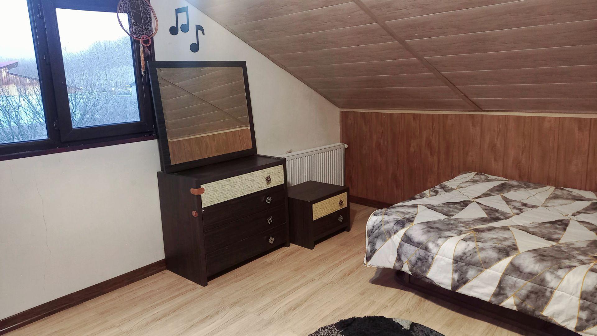 ویلا مارالی ،چوبی دوبلکس استخر سرپوشیده