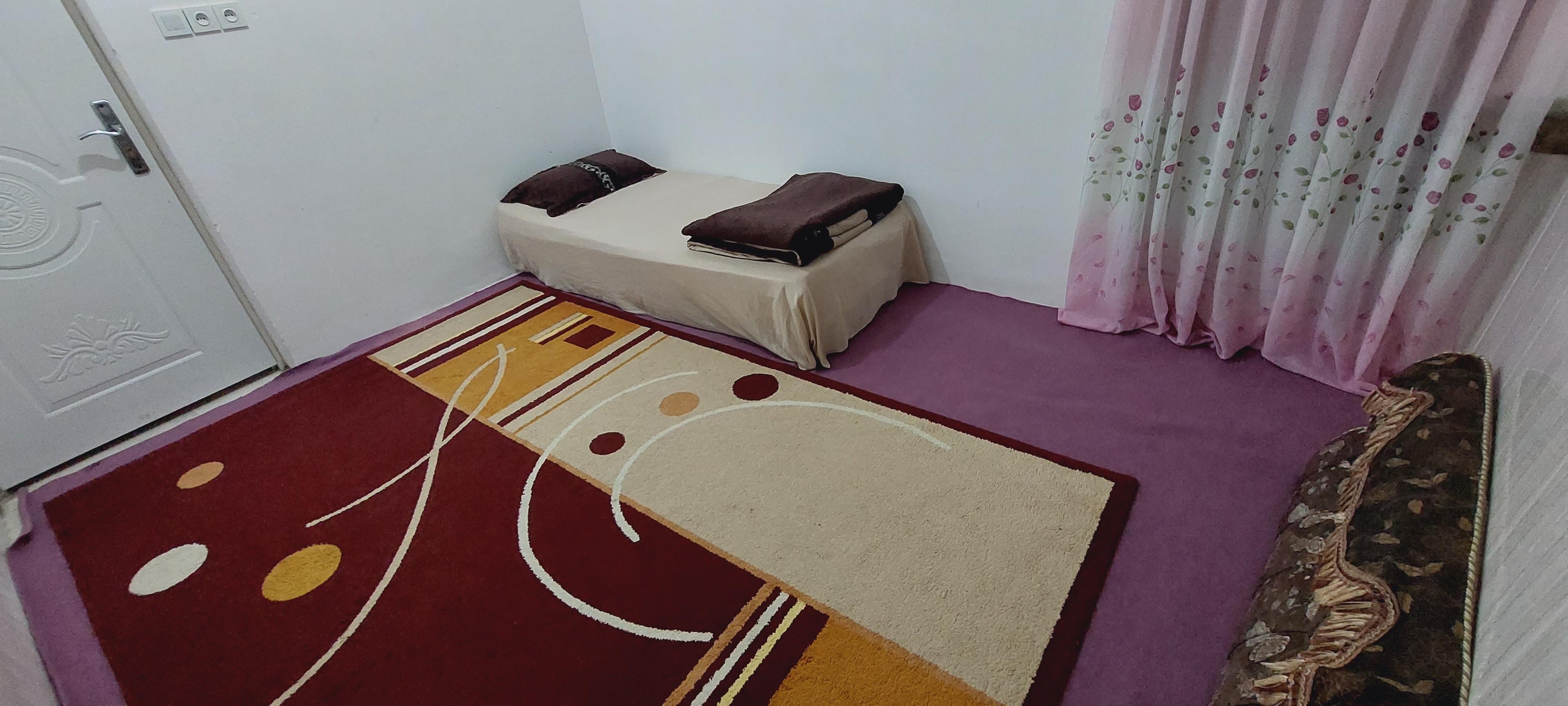 منزل همکف نزدیک بازار و ساحل در گناوه