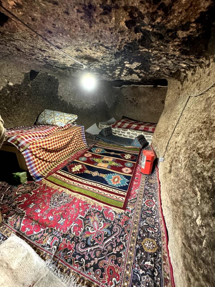 بوم گردی بن میمند در اطراف شهربابک