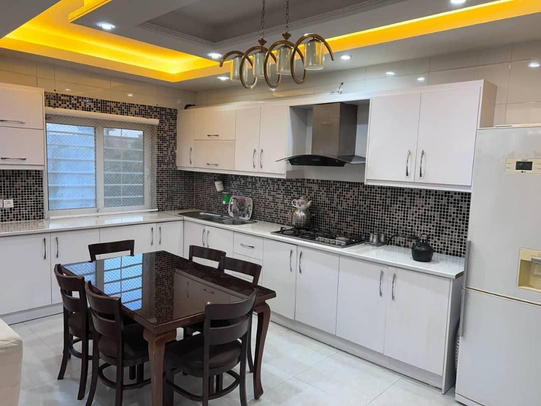 ویلا سه خواب دوبلکس استخر آبگرم ملورین