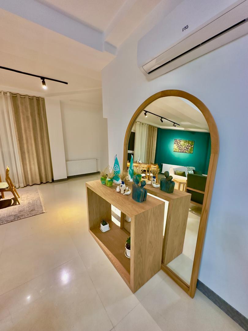 آپارتمان مدرن و نوساز در بام شیراز